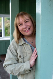 Jessica Redland